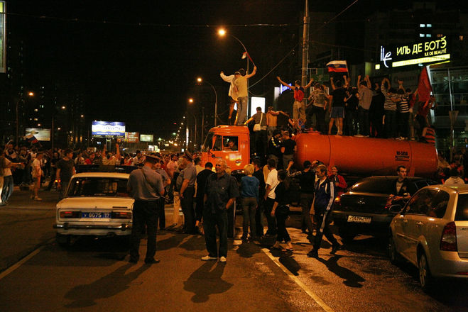 Праздничные гулянья в Митино