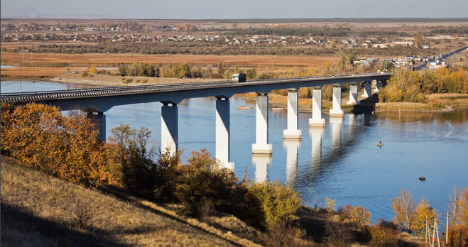 Дон мост в городе Калач-на Дону