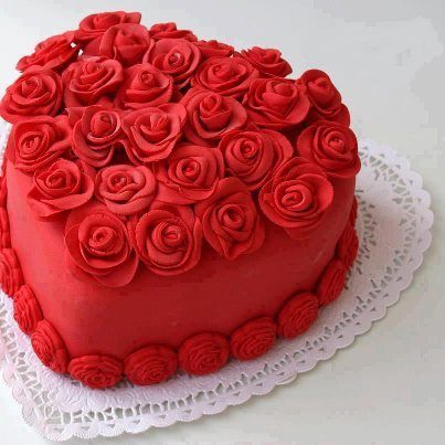 торт для романтического праздника