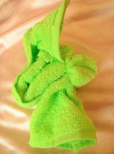 пасхальный заяц из полотенца