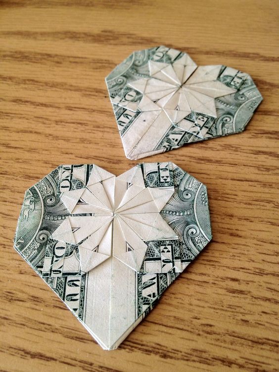 сердце-оригами из доллара