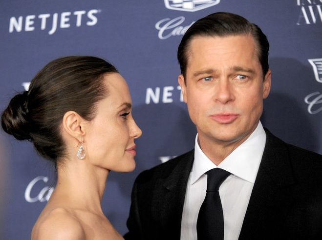 Анджелина Джоли и Бред Питт разводятся. С кем окажутся их шестеро детей?
