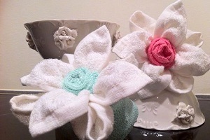 цветы, букет цветов из полотенца в подарок женщине на 8 марта
