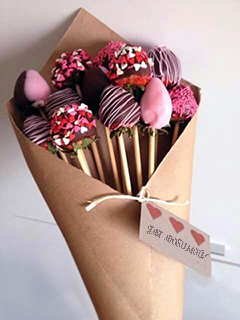 сладкий букет на день Святого Валентина в романтическом стиле