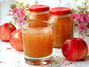Сколько можно хранить яблочный сок, приготовленный домашним способом