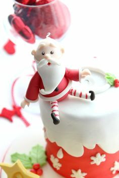 Дед Мороз из полимерной мастики