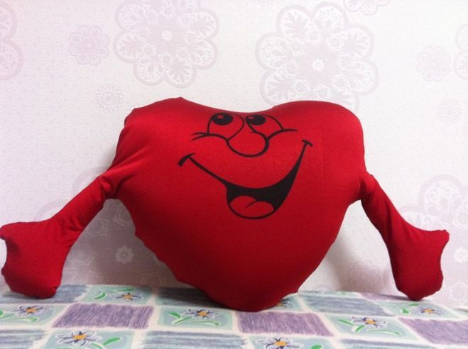 подушка сердце День влюбленных