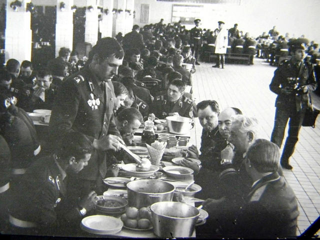 чем кормили советских солдат, рацион советского солдата, питание в советской армии