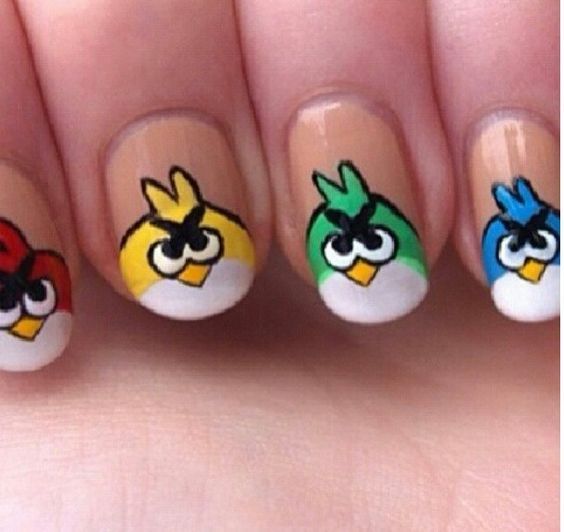 рисунок на ногтях  Angry Birds