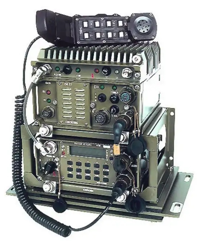 Укв стационарная. УКВ радиостанция р824. Армейская рация tbr131. УКВ-радиостанция р-392. УКВ радиостанция PRC -1287a.