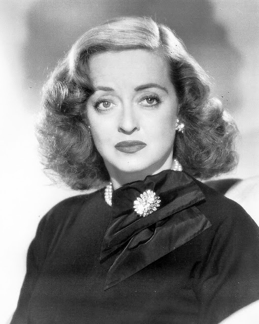 Бетт Дэвис (Bette Davis) в фильме «Всё о Еве» («All About Eve», реж. Джозеф Лео Манкевич, 1950)