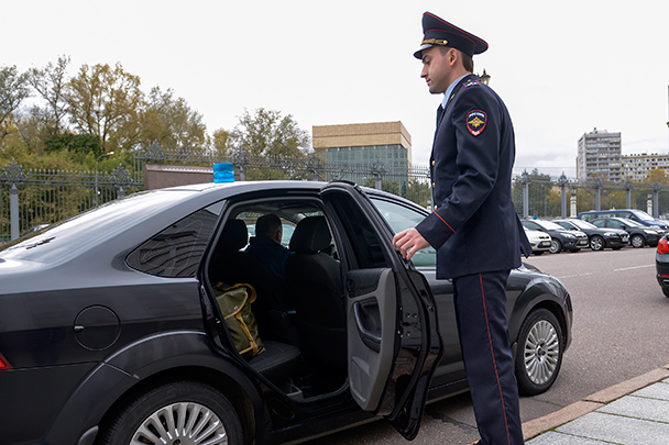 Фельдъегерская служба. Гос фельдъегерская служба РФ. ГФС РФ форма. Форма фельдъегерской службы. Фельдъегерская служба МВД.