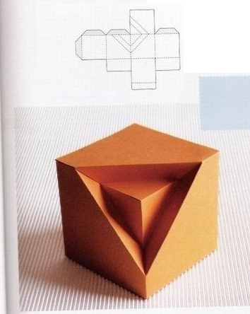 Пирамида оригами