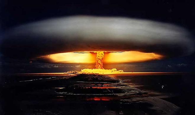 взрыв водородной бомбы, водородная бомба самое бескровное и мирное оружие
