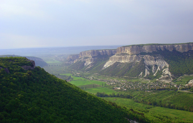 Столовые горы в Крыму