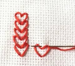 Примеры с вышивкой сердца стежками вручную