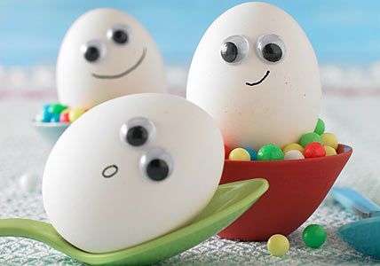 украшение для детей яиц на Пасху