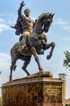 памятник Амиру Тимуру