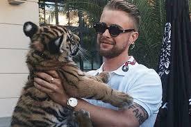 тигрёнок Егора Крида, как зовут тигренка Егора Крида, что за зверя подарили Криду, кто подарил Криду тигрёнка