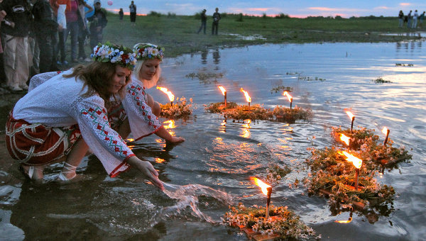 когда празднуется Ивана Купала в 2015 году