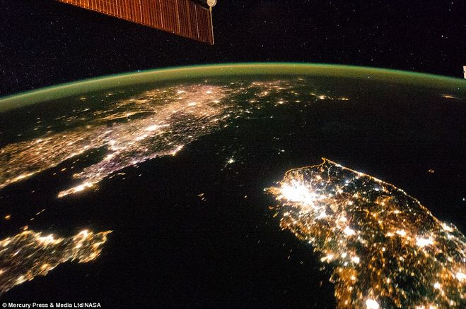 Северная Корея ночью