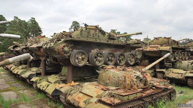 Кладбище танков Украина