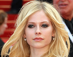 Чем больна Аврил Лавин (Avril Lavigne)?