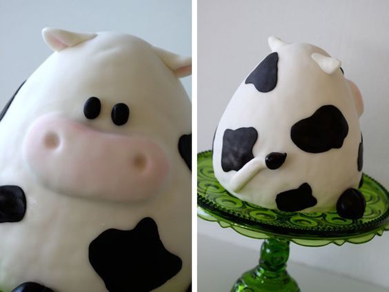 торт-корова 2D из мастики