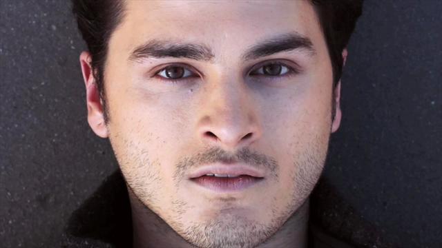 Какая роль у Майкла Маларки (Michael Malarkey) в сериале Дневники вампира (The Vampire Diaries)? Биография Майкла Маларки? Фильмография?