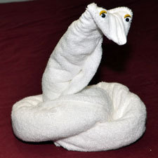 как сделать змею из полотенца