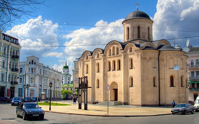 церковь Богородицы Пирогощи
