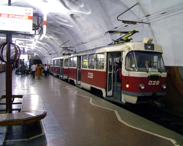 Какой транспорт выгоднее для государства: трамвай или метро для?