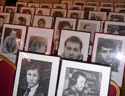Портреты погибших журналистов в Домжуре. 15 декабря 2009 г. Фото